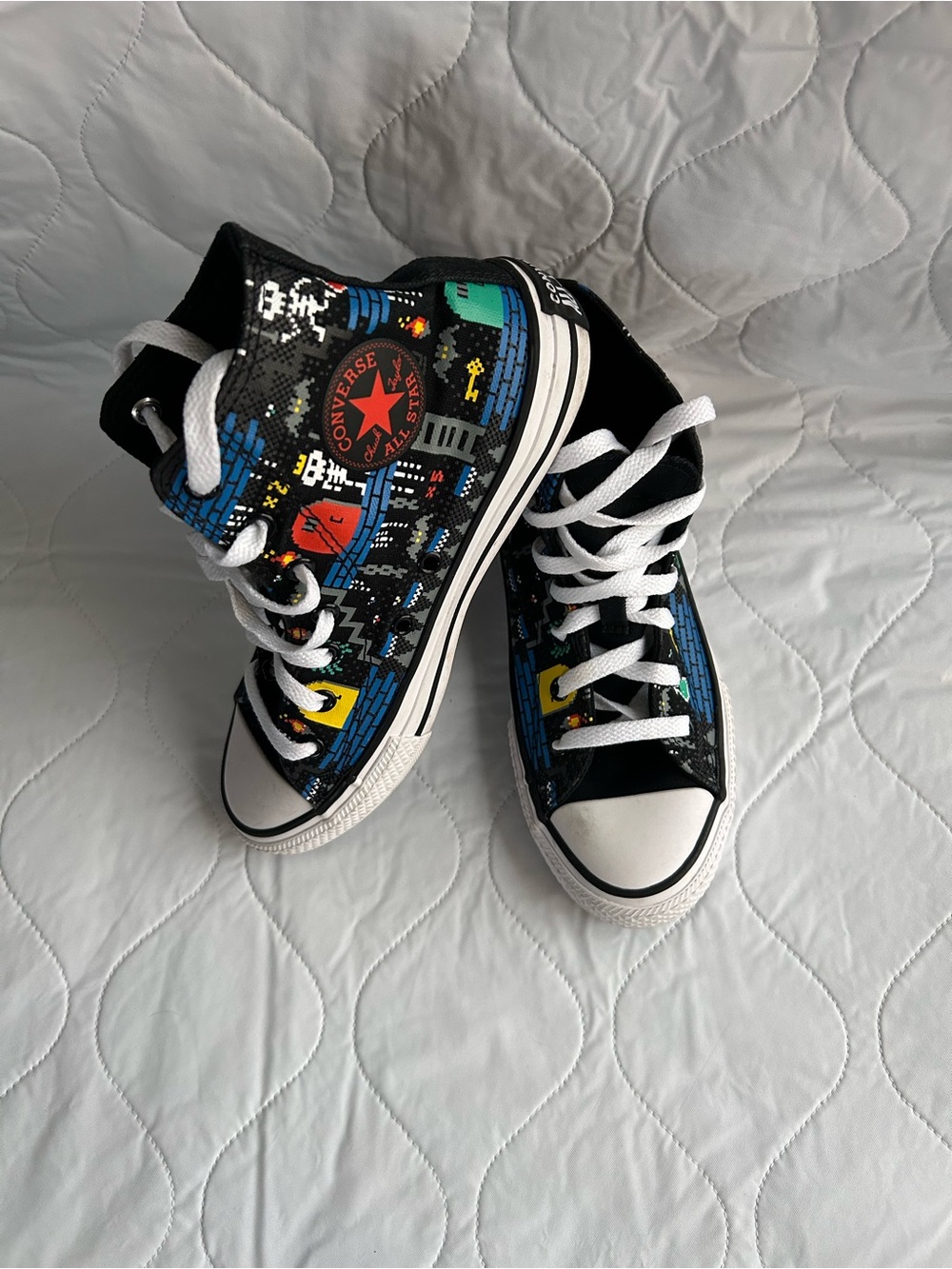 Converse  All Star gamer Sneaker. Kids Size 4